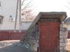 На Буковині школяр упав із даху закинутого тиру: хто винен та як убезпечитись від таких випадків