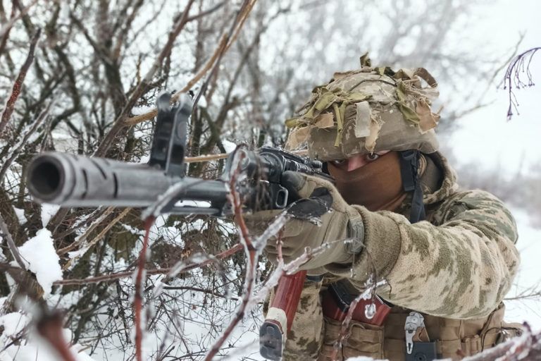 Українські військові