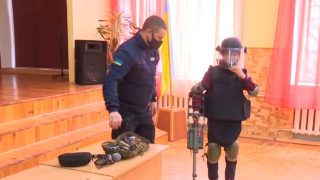 Уроки безпеки у школах України