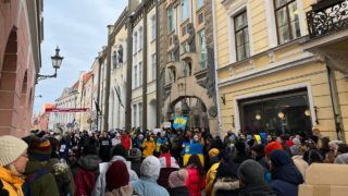 Протести України проти війни в Україні