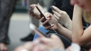 Інформаційні атаки Кремля та путінська пропаганда