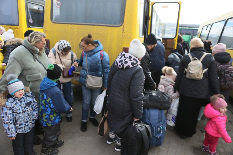 Як допомогти дітям-сиротам під час війни