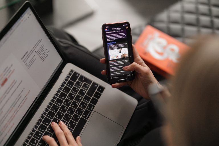 Як захистити свої дані вінтернеті під час війни