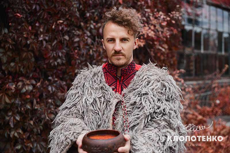 Кава по-українськи й тонни їжі: Євген Клопотенко про кулінарну творчість та волонтерство під час війни