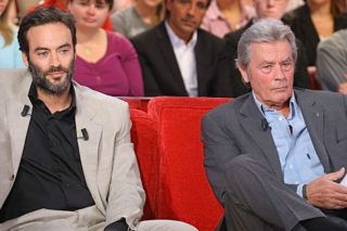 Ален Делон попросил сына об эвтаназии