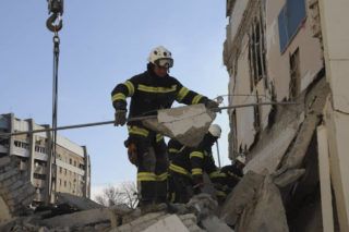 Запад поможет отстроить здания Украины