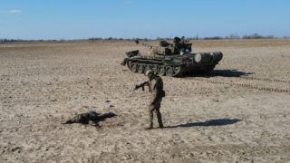 Російський військовий здався у полон разом з танком
