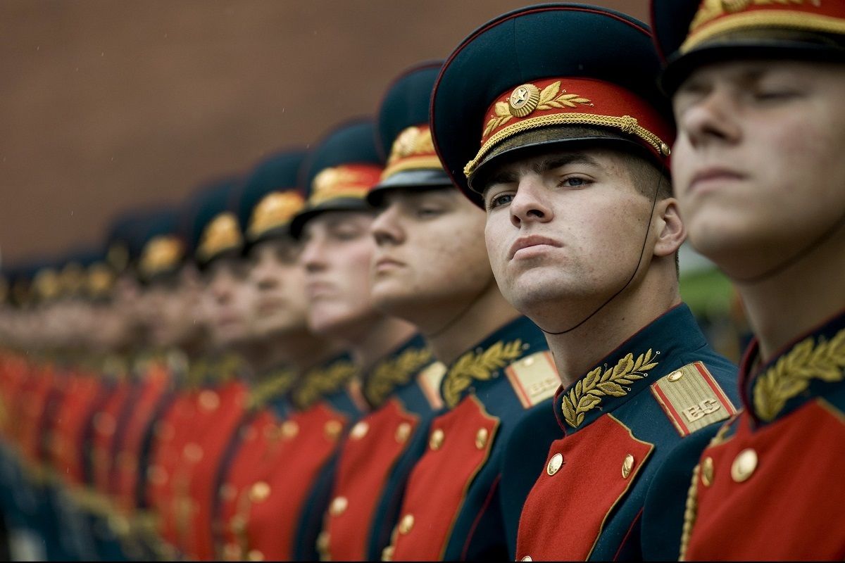Вічно дивитись можна на три речі. Топ фільмів, у яких росіяни програють