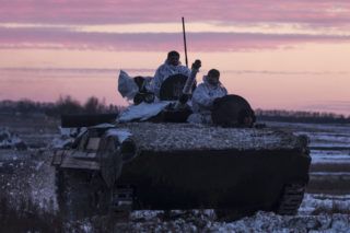 Чому українцям не варто романтизувати війну та сприймати її як гру