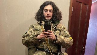 Лев Улєсов змінив модне вбрання на камуфляж