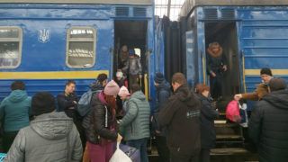 Чому люди повертаються до Києва