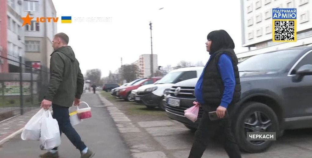 Анна Сакун з Черкас волонтерить на 38 тижні вагітності