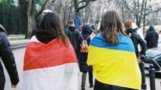 Поради тим, хто рятується від війни - що чекає українців в Польщі