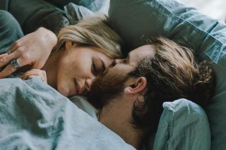 Чому люди швидко стають близькими під час війни