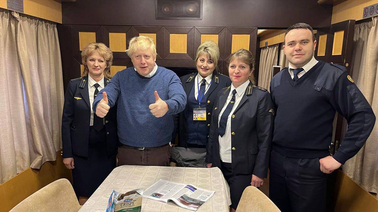 Борис Джонсон та Укрзалізниця
