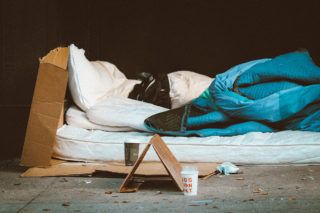 Історії українських безхатьків, які роблять усе можливе для перемоги