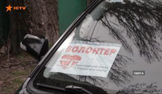 В Одесі родина прихистила п'ять сімей