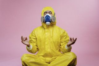 Як зробити захисний костюм у разі хімічної атаки