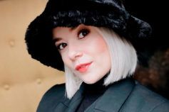 Міка Ньютон