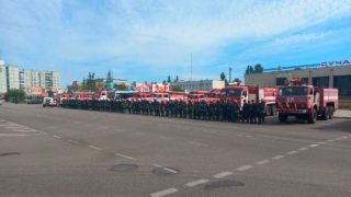 В Енергодарі пожежники вийшли на мовчазну акцію протесту