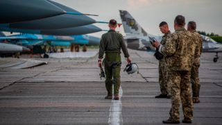 Андрій Білецький розповів про підтримку гарнізону в Маріуполі