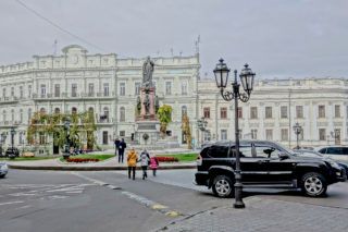 В Одесі хочуть знести пам'ятник Катерині ІІ. Хто вона така