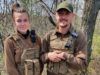 Он сделал мне обручальное кольцо из куска проволоки: история любви военнослужащих из передовой