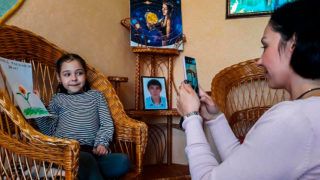 Як маленька Варвара збирає гроші, щоб допомогти українській армії