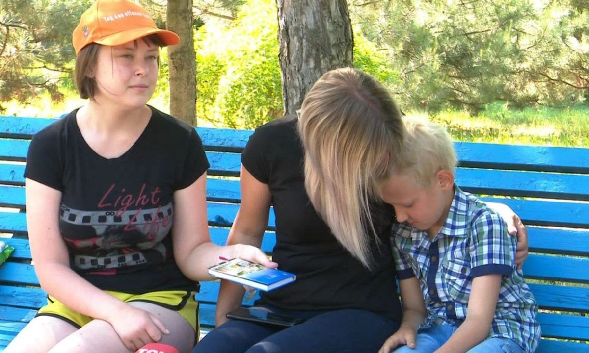 Родина з Маріуполя