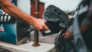 Ситуація на заправках в Україні 05.06.2022 - черги все ще є