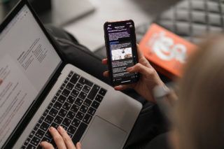 Хто з українців зможе отримати виплати у Польщі