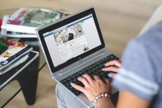 Який рівень зарплати в Україні зараз та де можна підзаробити