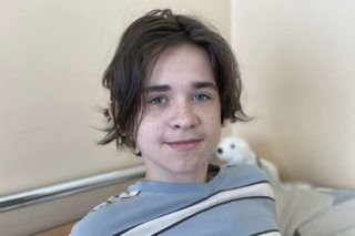 Історія 15-річного Артема, що пережив удар по вокзалу Краматорська