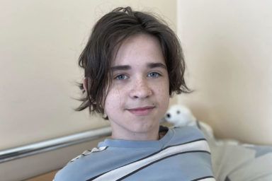 Історія 15-річного Артема, що пережив удар по вокзалу Краматорська