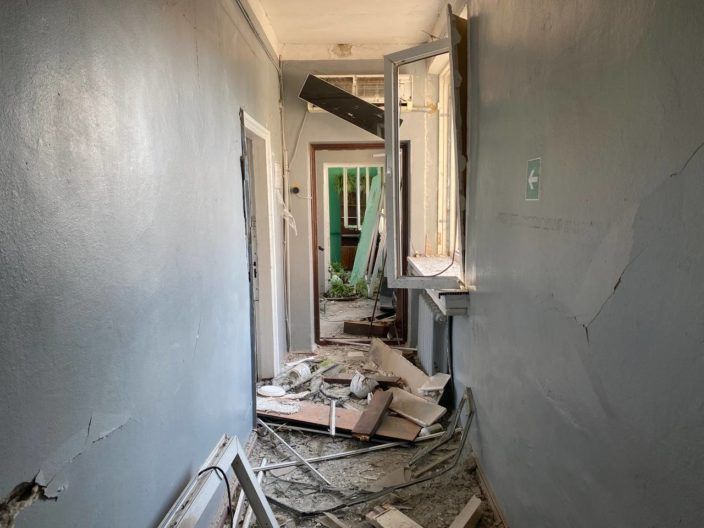 Фото 4 к: Фото разбомбленного СТО в Днепре