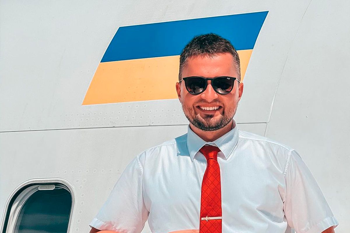 Всесвітній день бортпровідника: український стюард про роботу під час війни, традиції та будні авіапрацівників