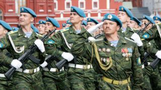 Що таке неонацизм та які його риси присутні в сучасній Росії