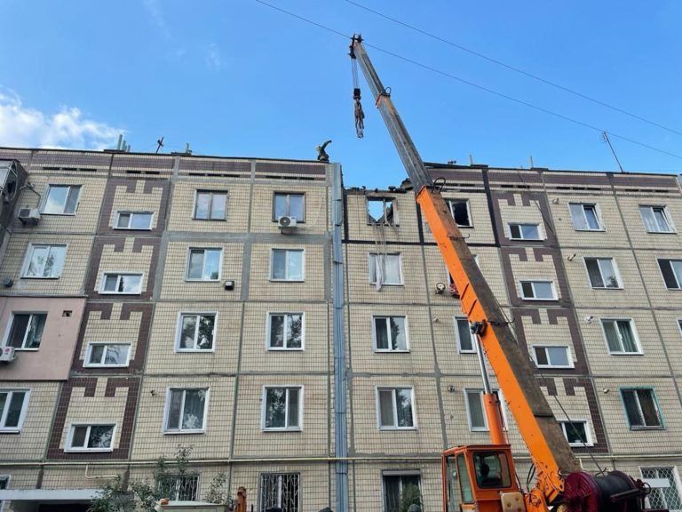 Фото 1 к: Обстрелы Никополя