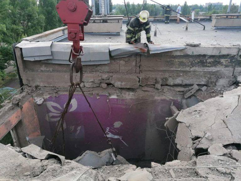 Фото 3 к: Обстрелы Никополя