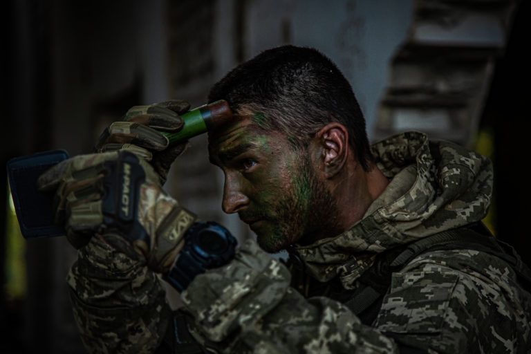 Морський піхотинець з Маріуполя