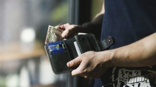 Гривна укрепила свои позиции, но на долго ли? Рассказываем, что улучшило курс валют и чего ждать дальше
