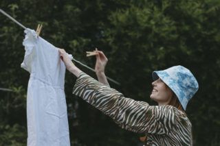 Як випрати іржу з одягу: найефективніші способи