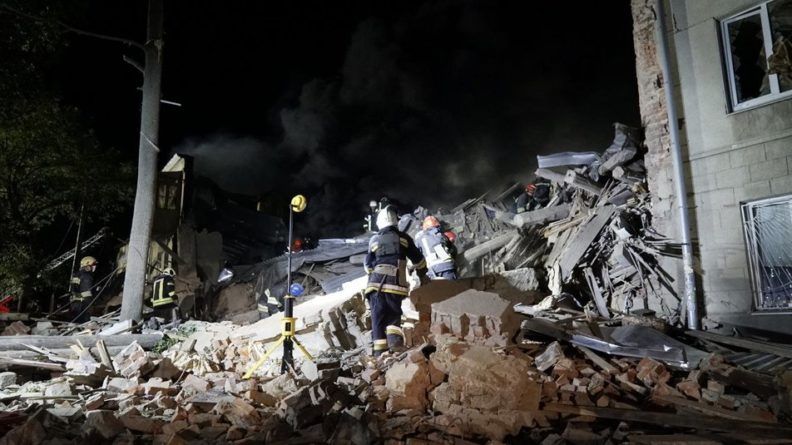 Фото: Суспільне Харків Обстріл гуртожитку в Харкові