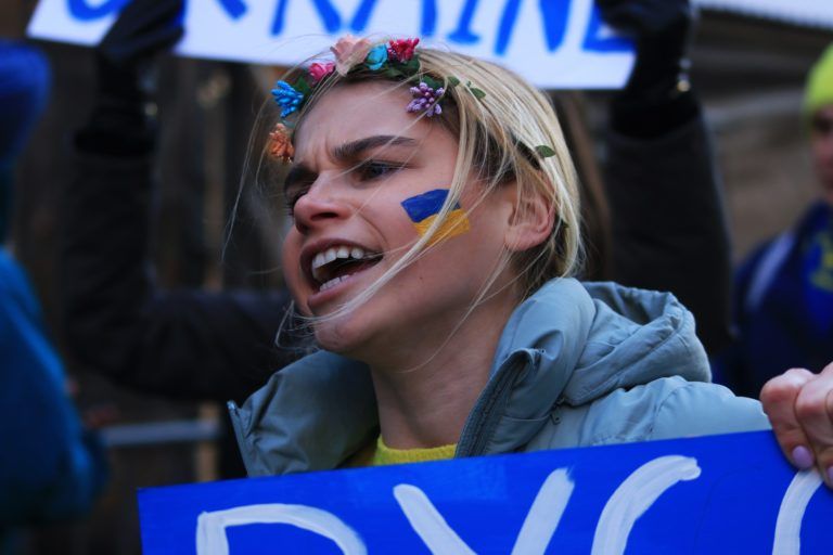 Шість місяців війни