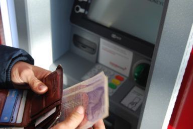 Пошкоджені банкноти