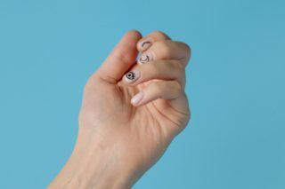 Манікюр на 1 вересня 2022 року: фото ідей манікюру
