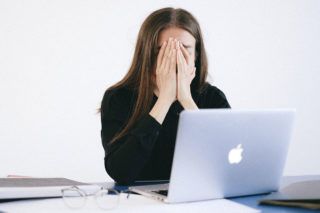 Грошова допомога: як не натрапити на шахраїв