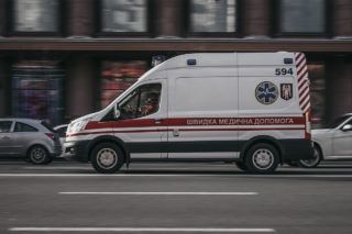 За скільки часу приїжджає "швидка"?