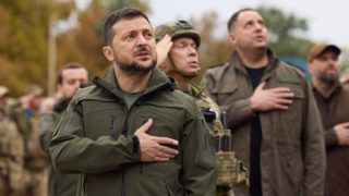 Зеленський приїхав у звільнений Ізюм: ВІДЕО