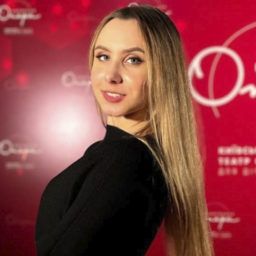 Ксенія Золотова